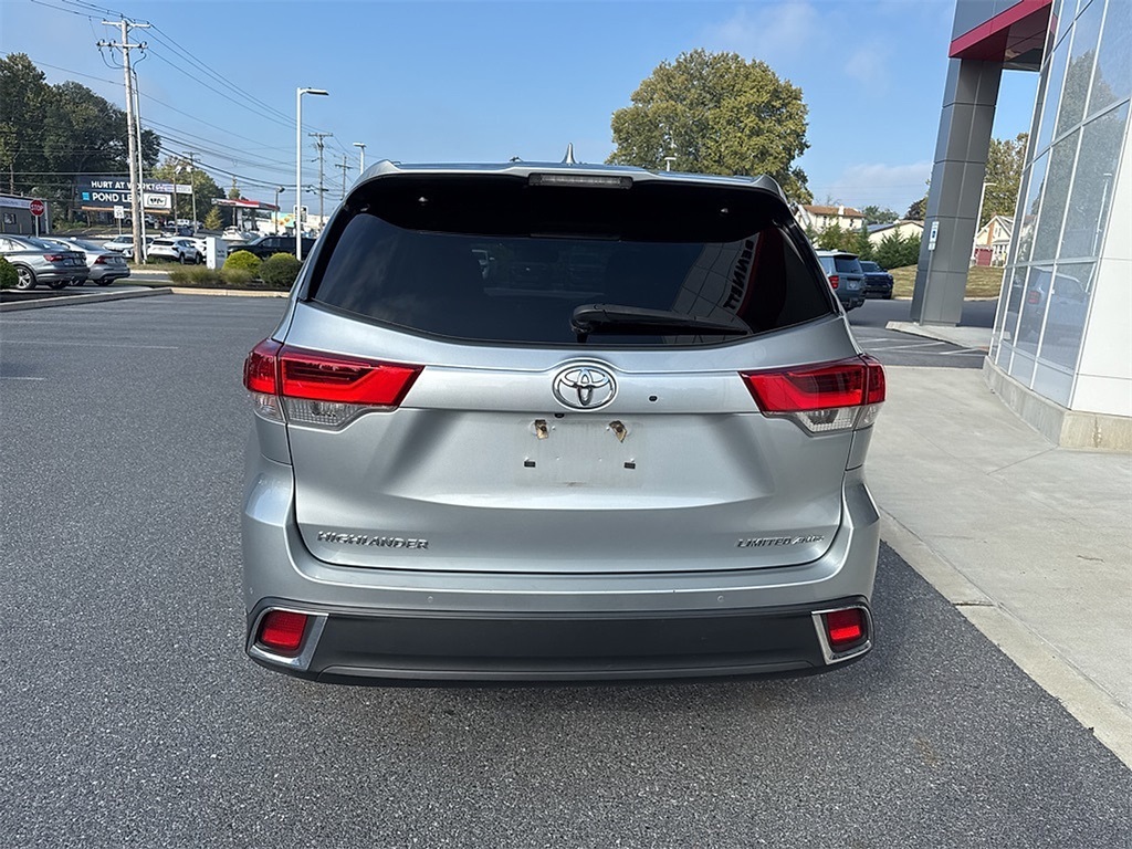 2018 Toyota Highlander Limited Platinum photo 5