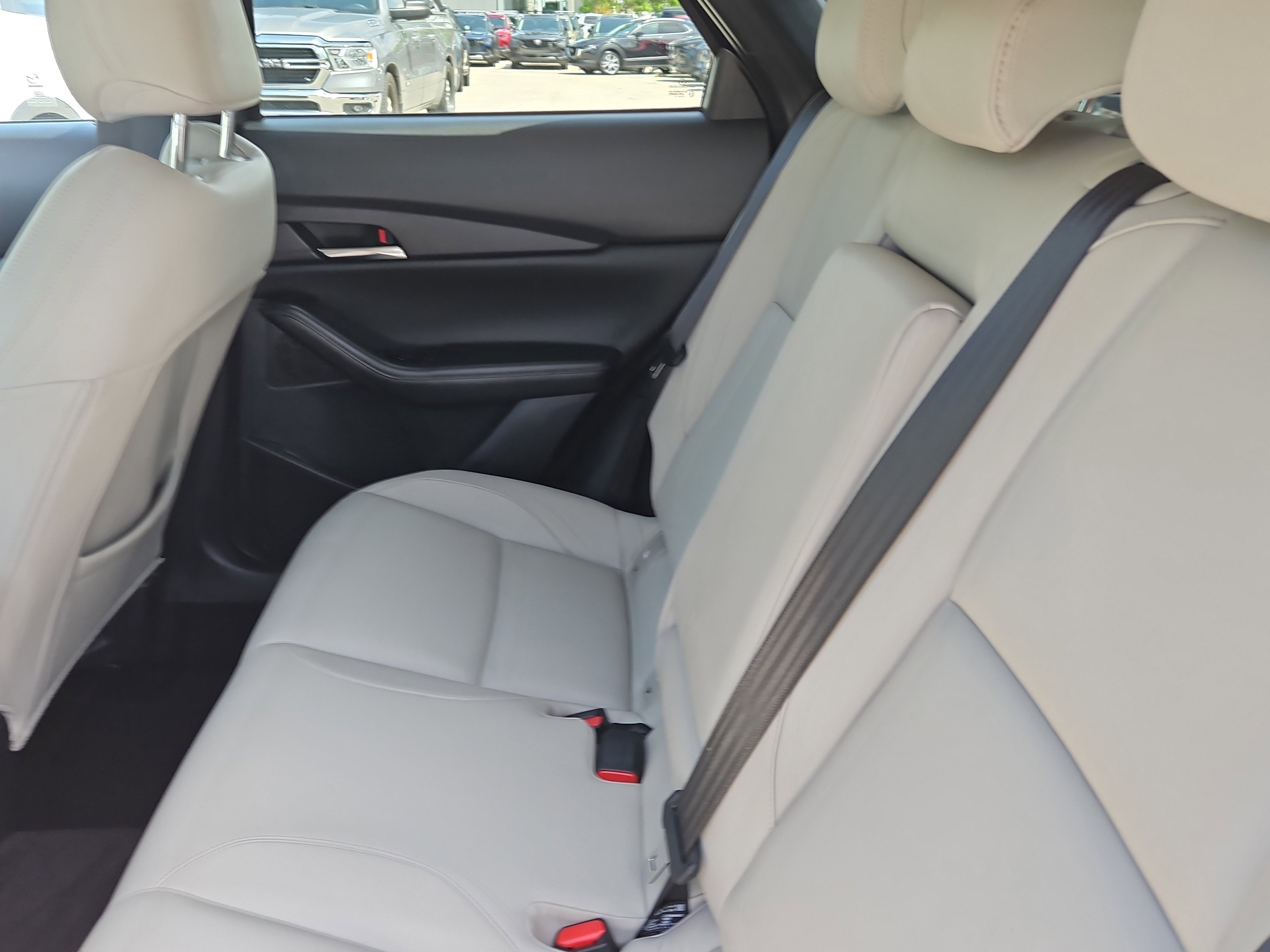 2025 Mazda CX-30 2.5 S Preferred photo 2
