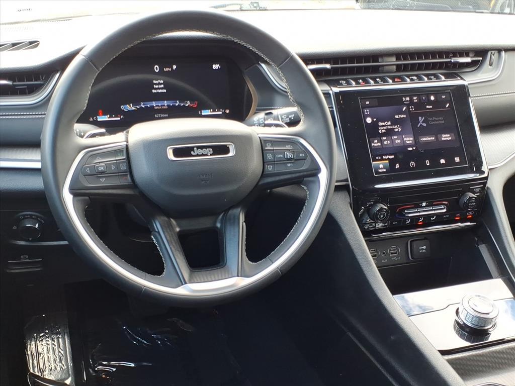 2023 Jeep Grand Cherokee Laredo photo 4