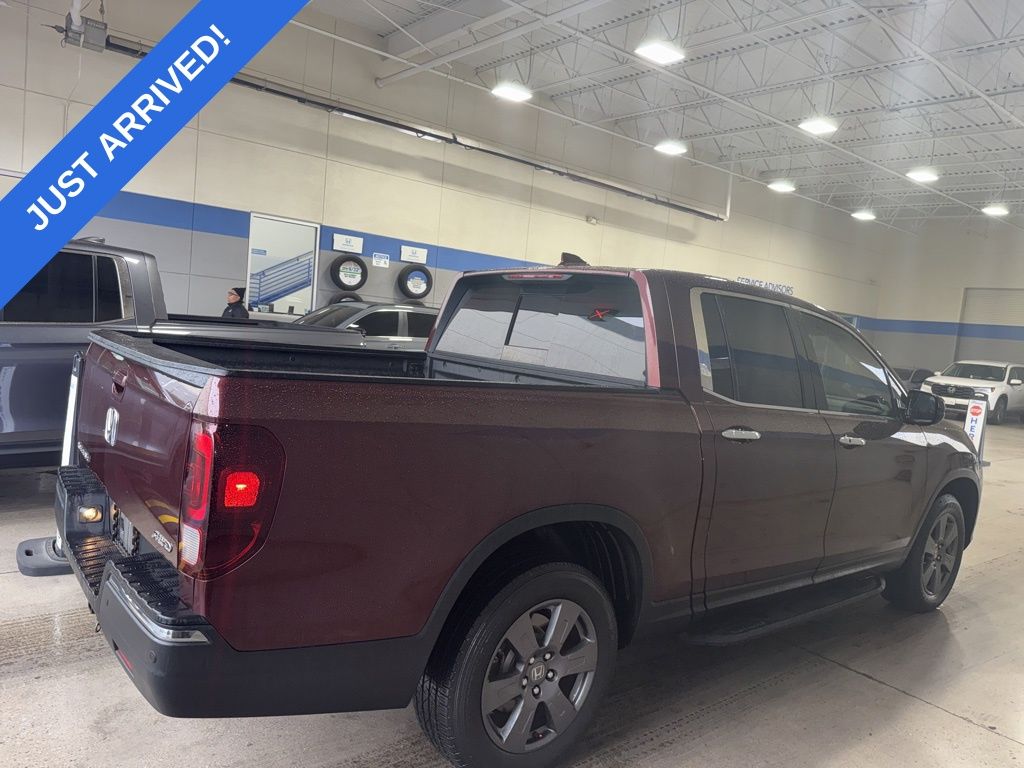 2020 Honda Ridgeline RTL-E photo 3