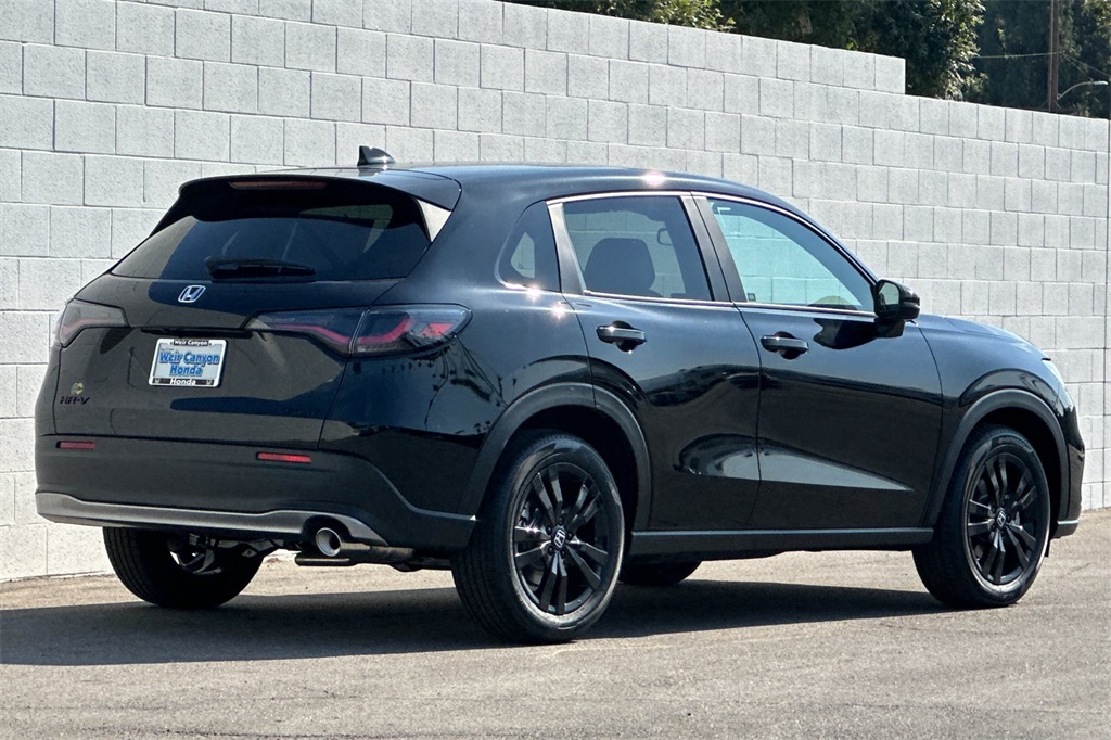 2026 Honda HR-V Sport photo 4