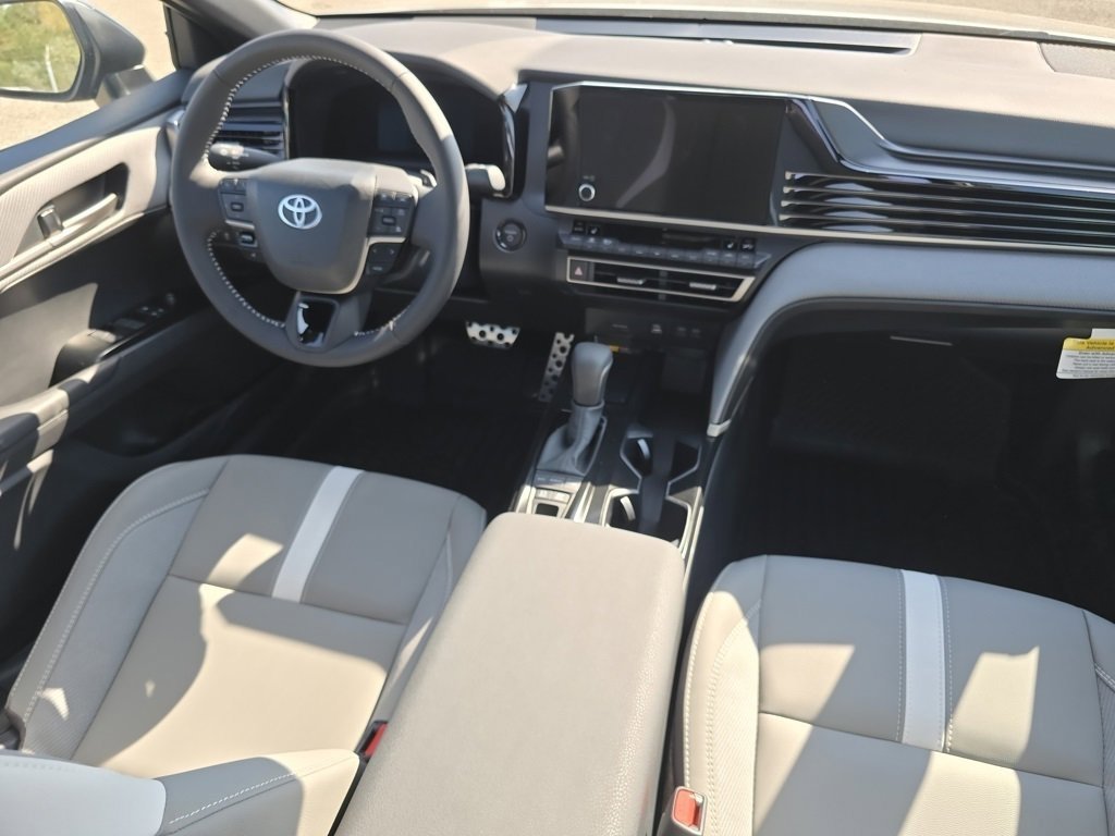 2026 Toyota Camry SE photo 11