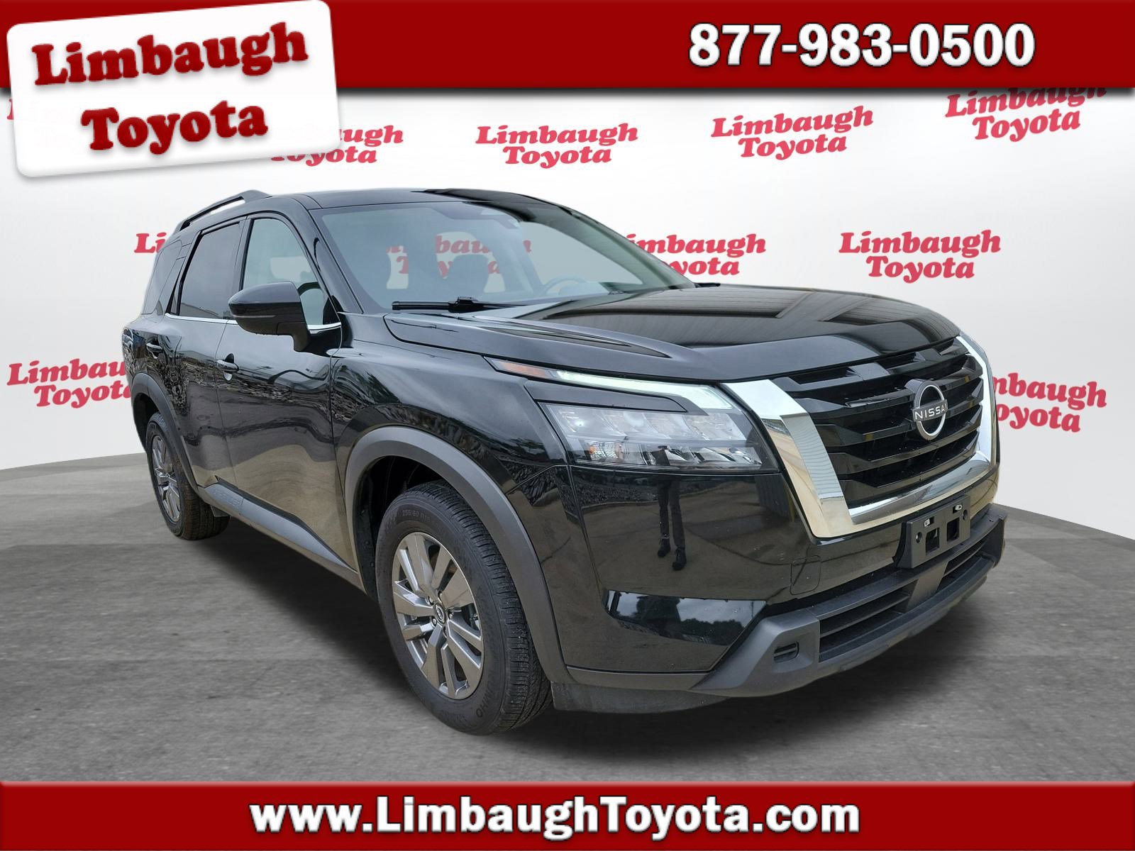 2024 Nissan Pathfinder SV