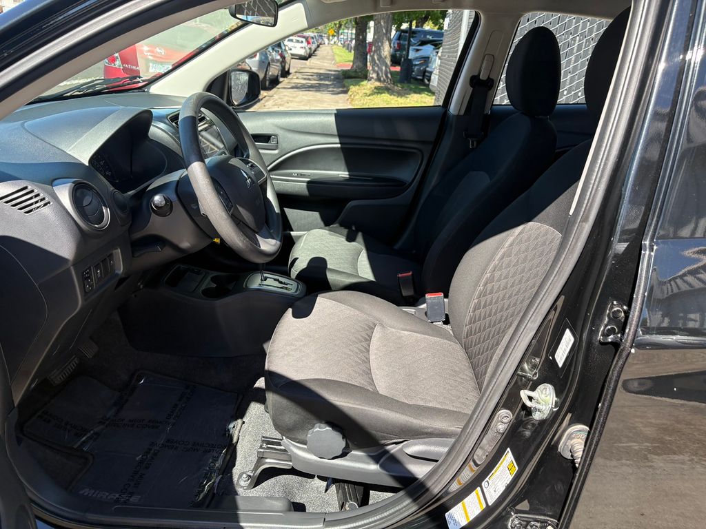 2021 Mitsubishi Mirage ES photo 15