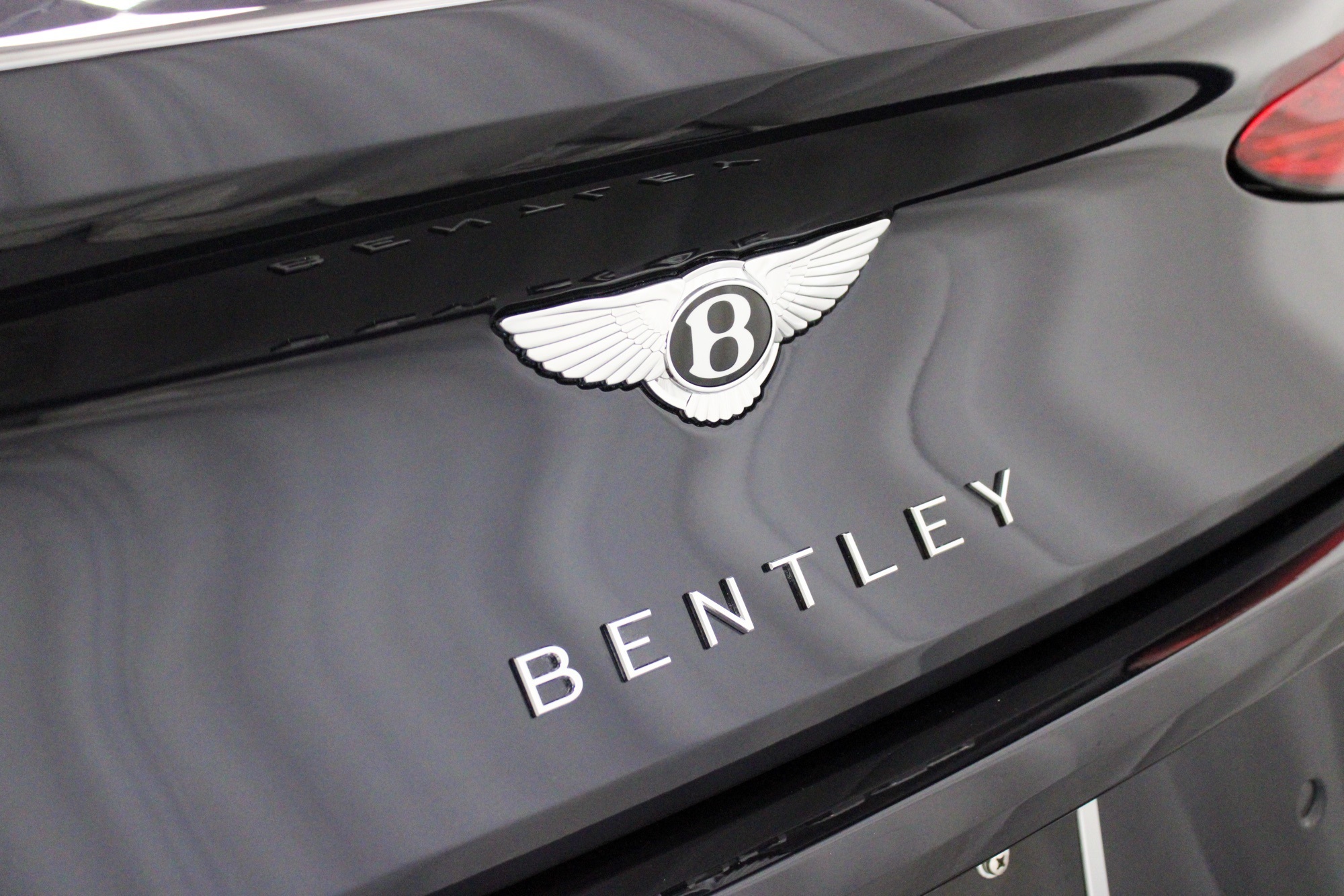 2026 Bentley Continental GTC photo 14