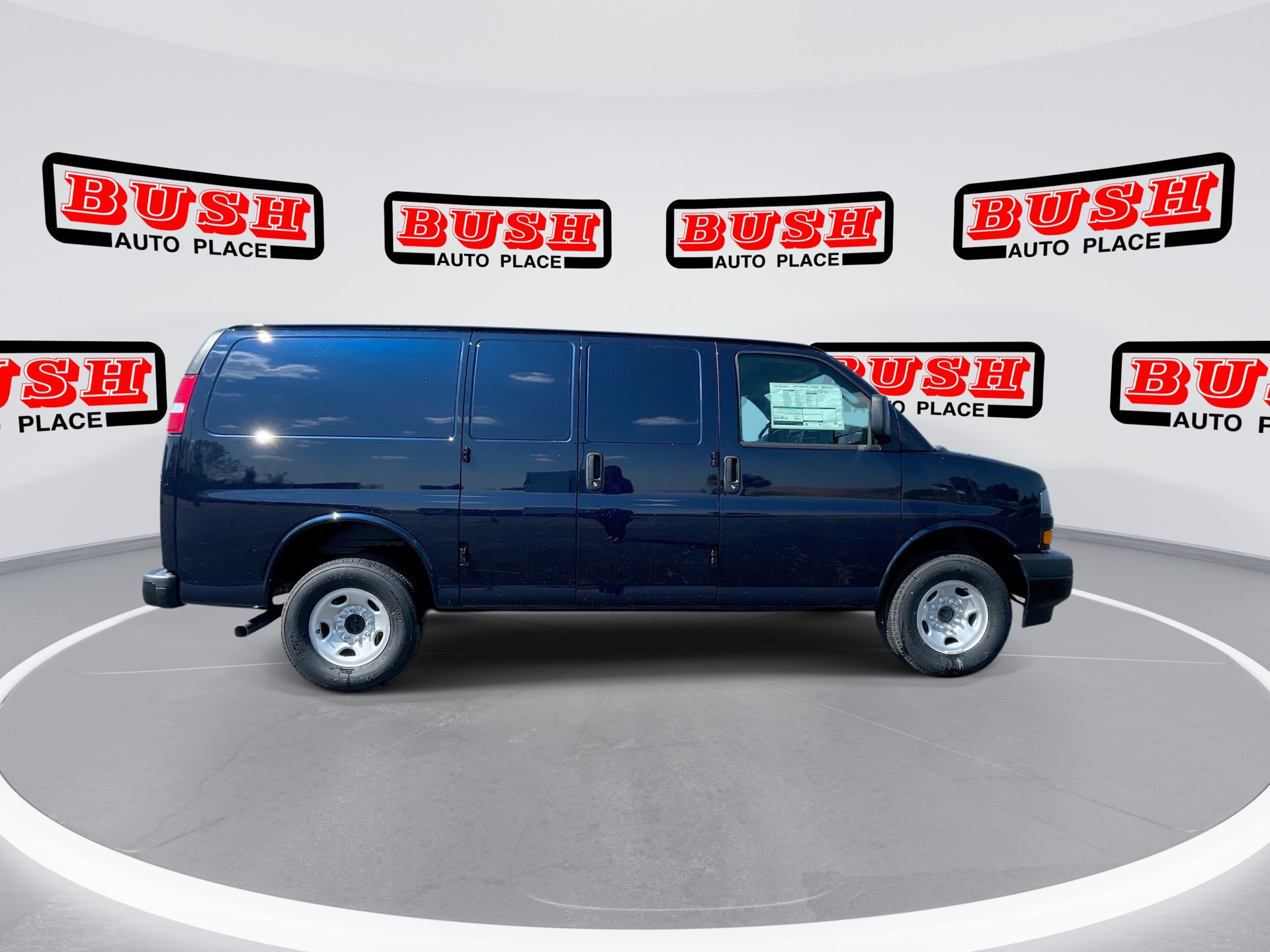 2025 Chevrolet Express Cargo 3500 photo 32