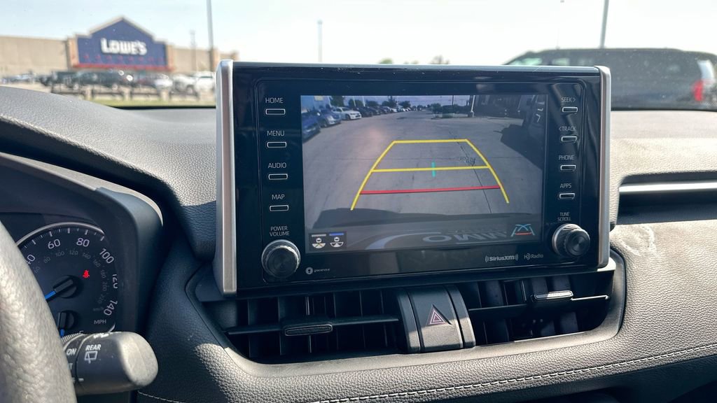 2021 Toyota RAV4 Hybrid XLE photo 13