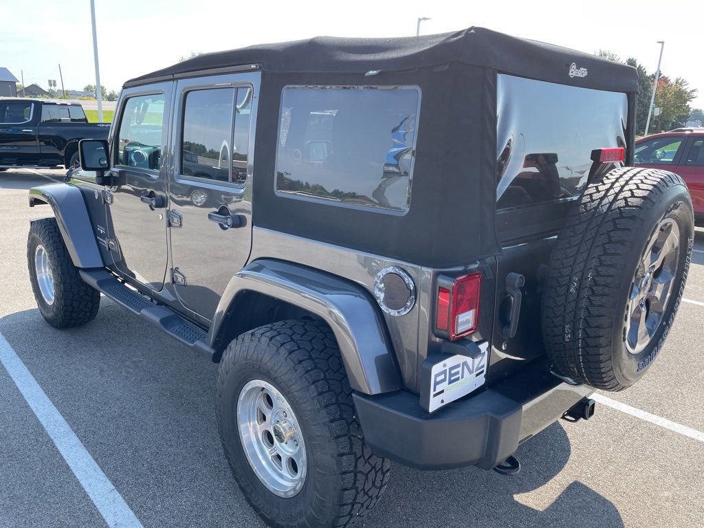 2018 Jeep Wrangler Unlimited Sahara photo 16