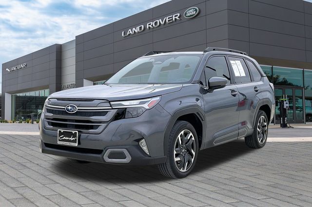 2025 Subaru Forester Limited's photo