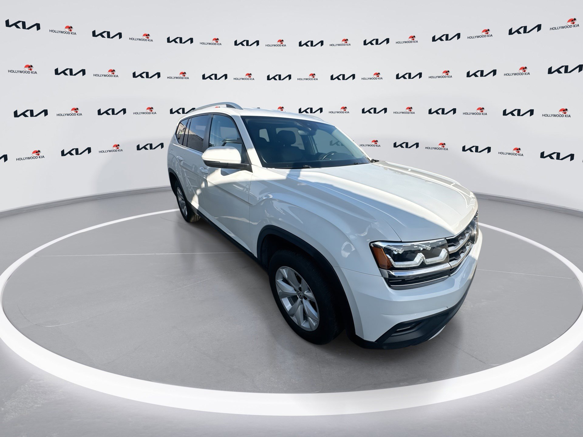 2019 Volkswagen Atlas V6 SE Technology photo 2