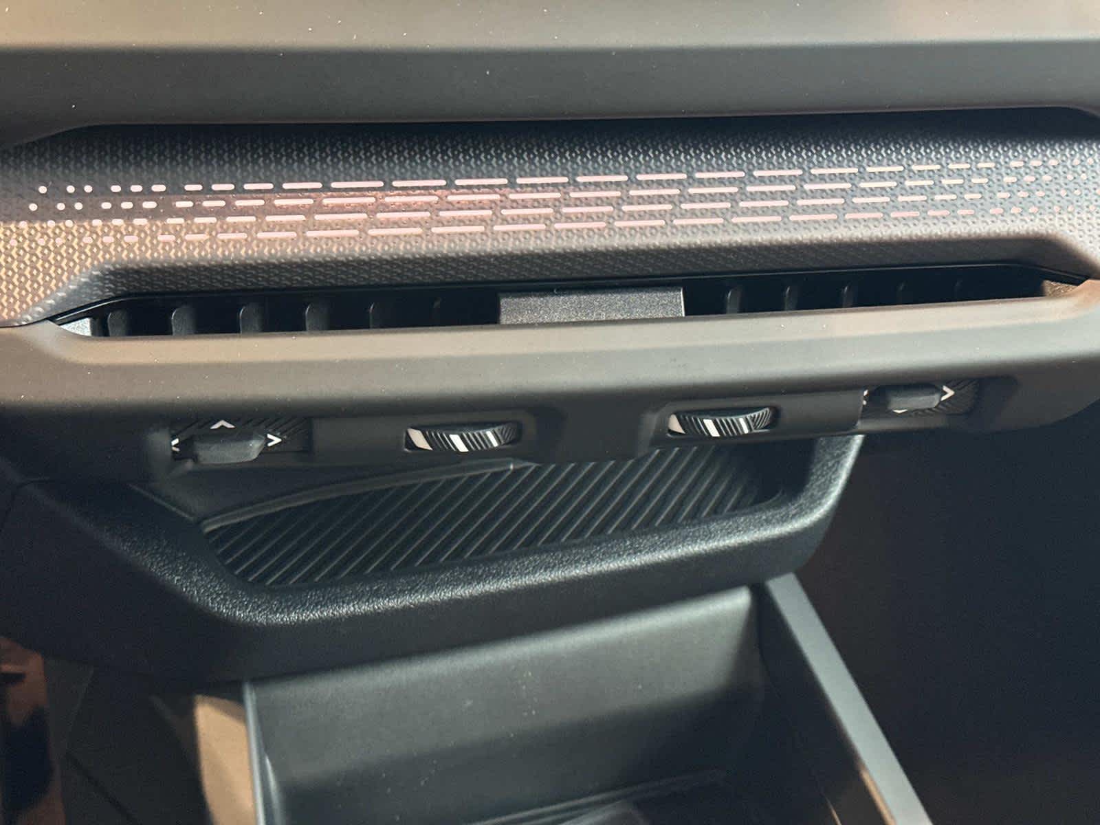 2025 BMW 2 Series M235 - Photo 14