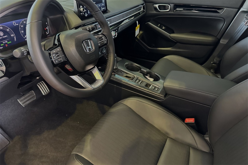 2025 Honda Civic Hatchback Hybrid Sport Touring photo 10