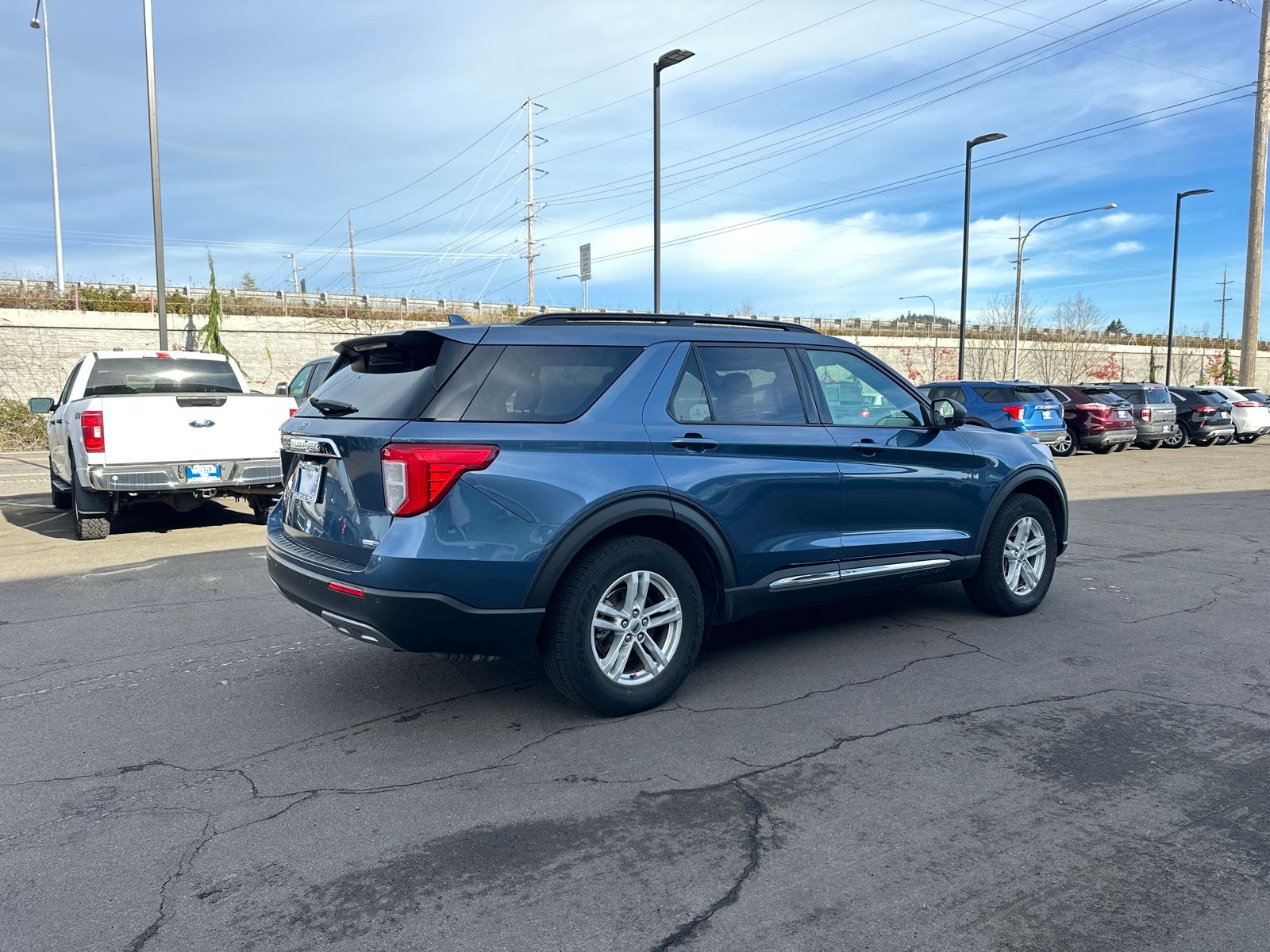 2020 Ford Explorer XLT photo 2