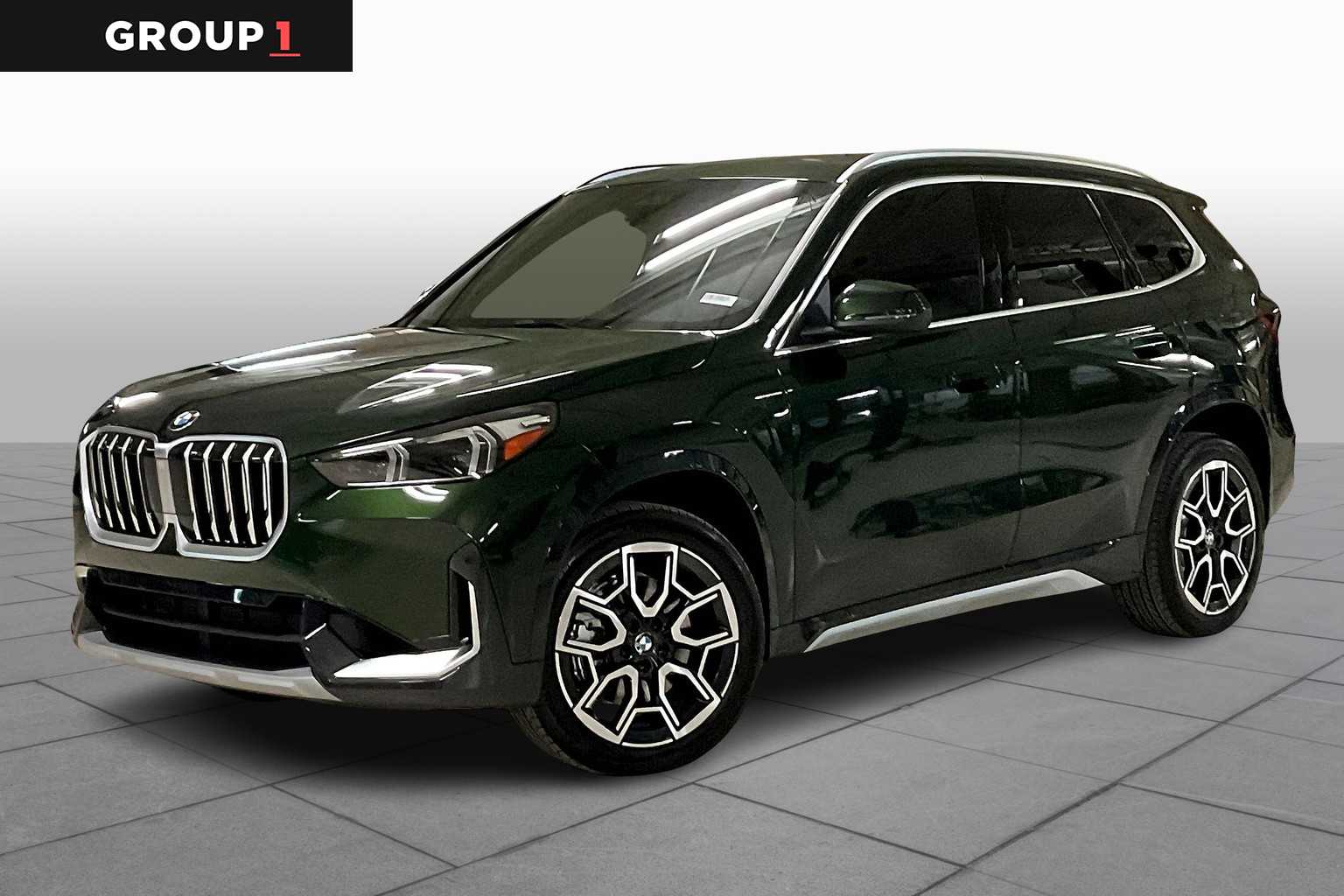 2025 BMW X1 28i's photo