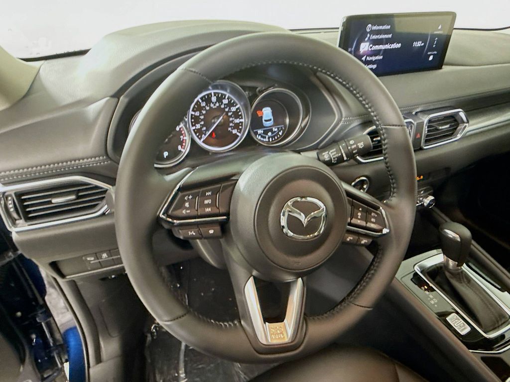 2025 Mazda CX-5 2.5 Select photo 11