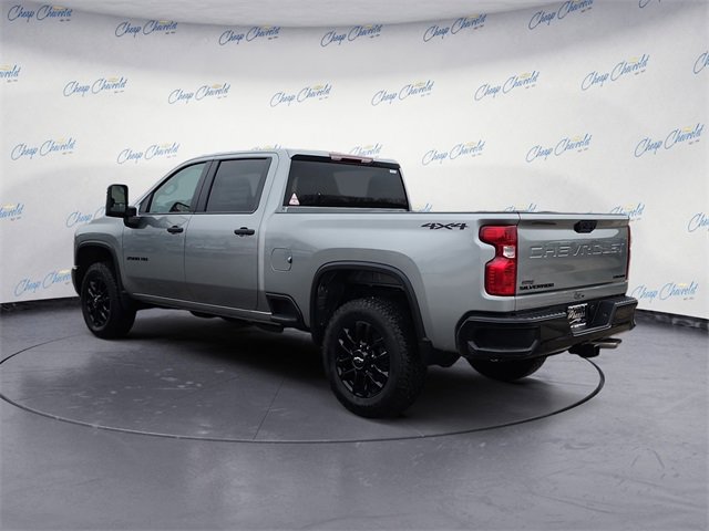 2026 Chevrolet Silverado 2500HD Custom photo 3