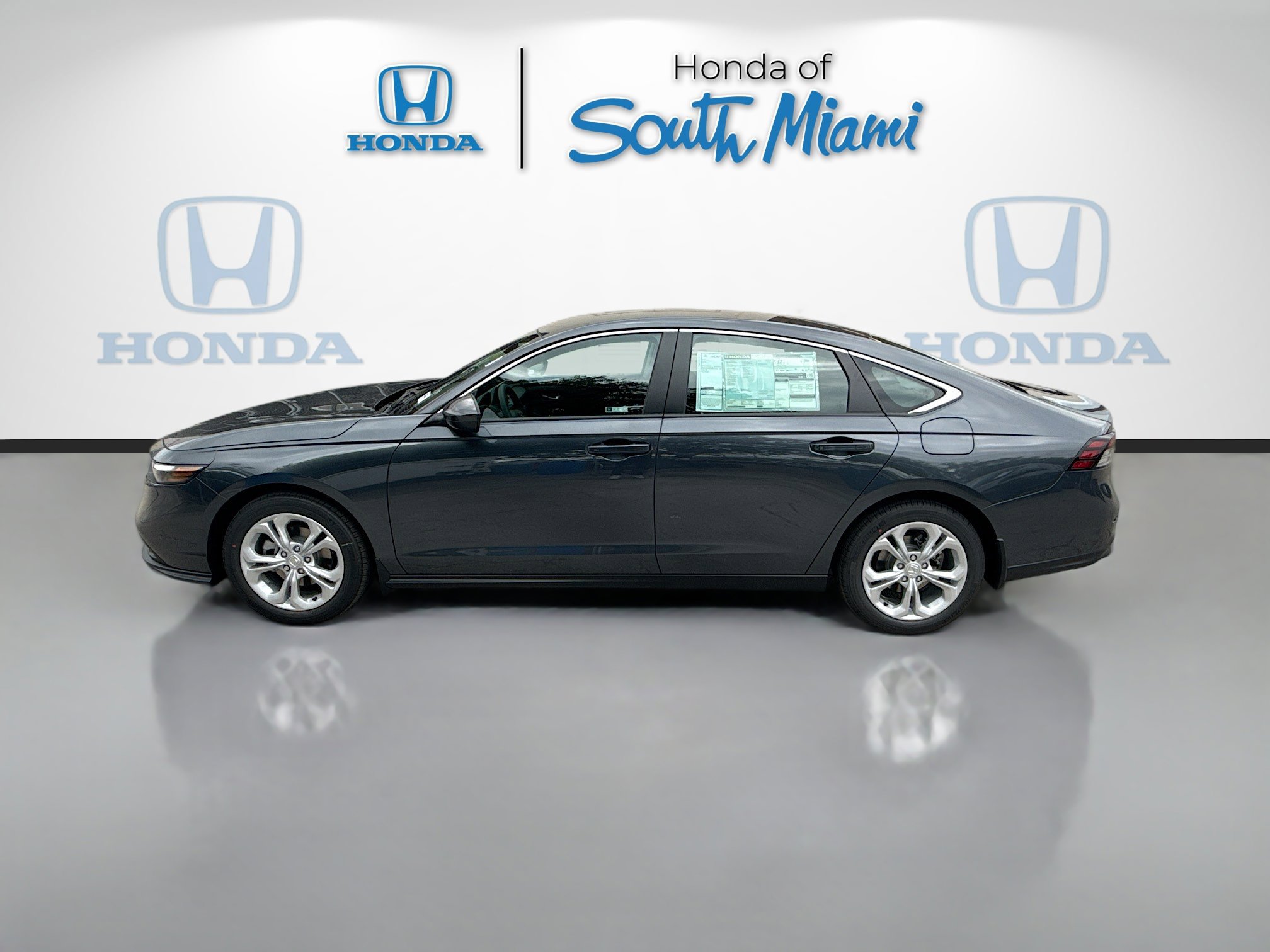 2025 Honda Accord LX photo 3