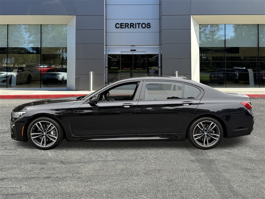 Used 2022 Black BMW 740i image 8