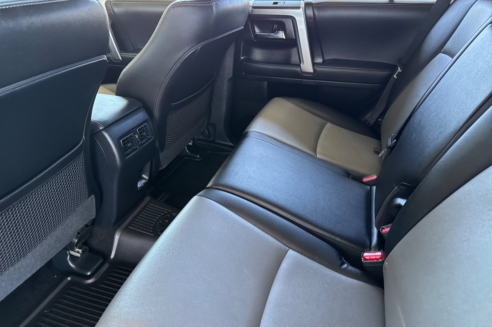 2023 Toyota 4Runner SR5 Premium photo 11