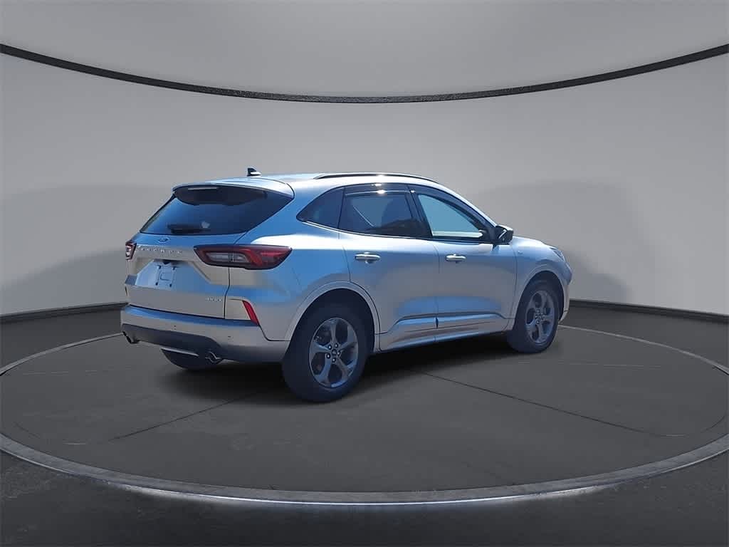 2023 Ford Escape ST-Line photo 8