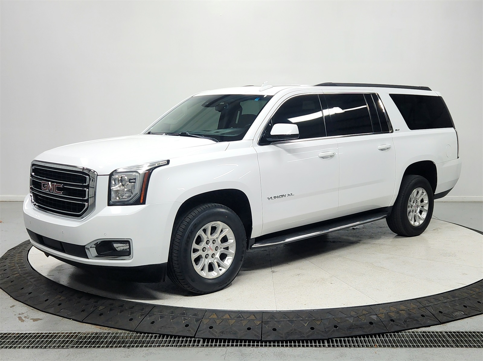 2019 Gmc Yukon XL SLT photo 3