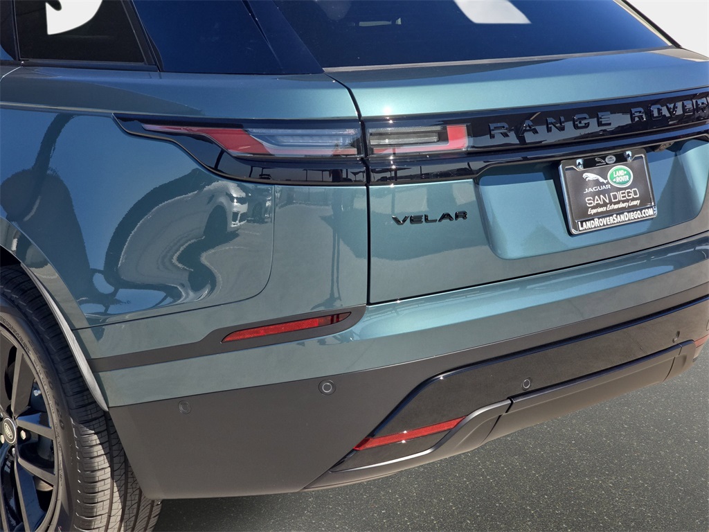 2026 Land Rover Range Rover Velar S photo 31