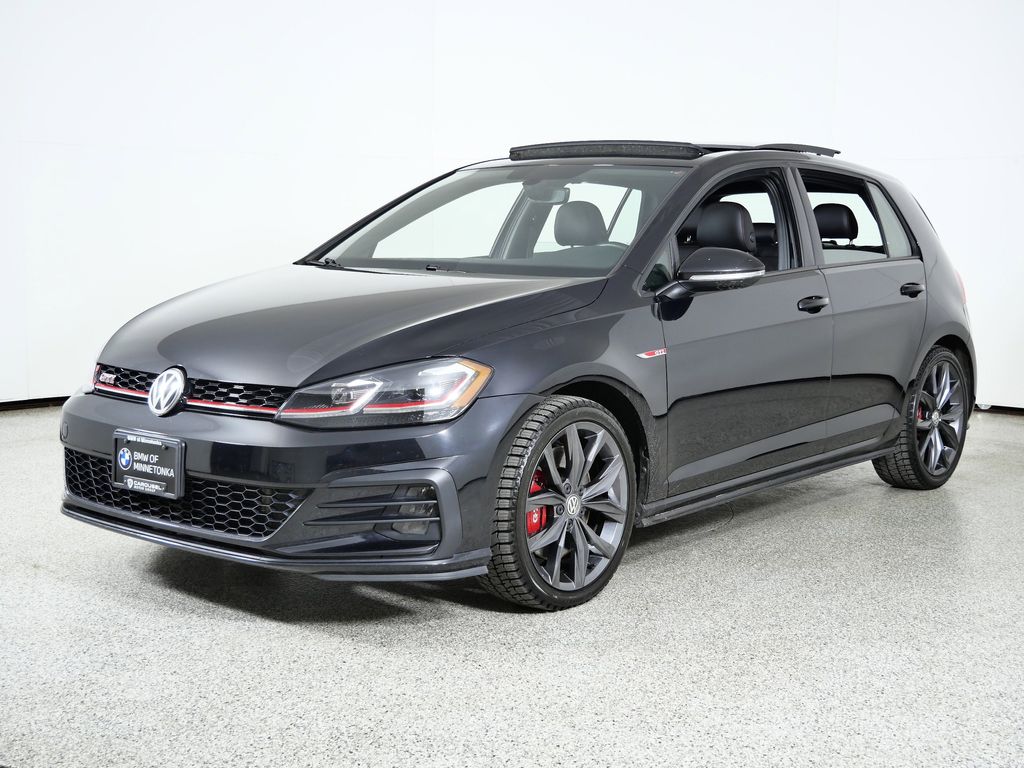 2021 Volkswagen Golf GTI SE's photo