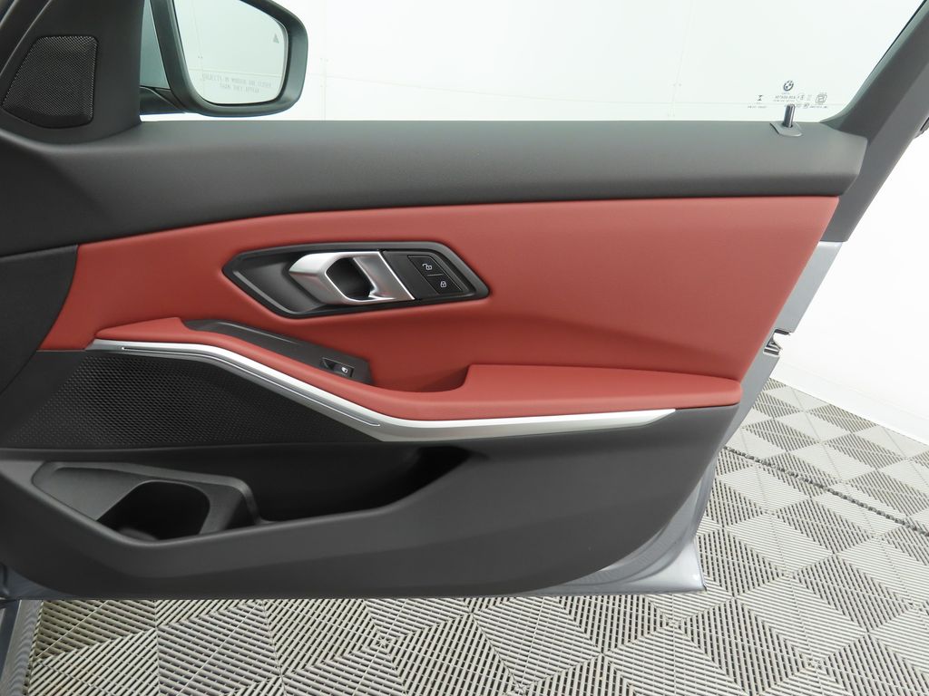 2025 Bmw 330i photo 25
