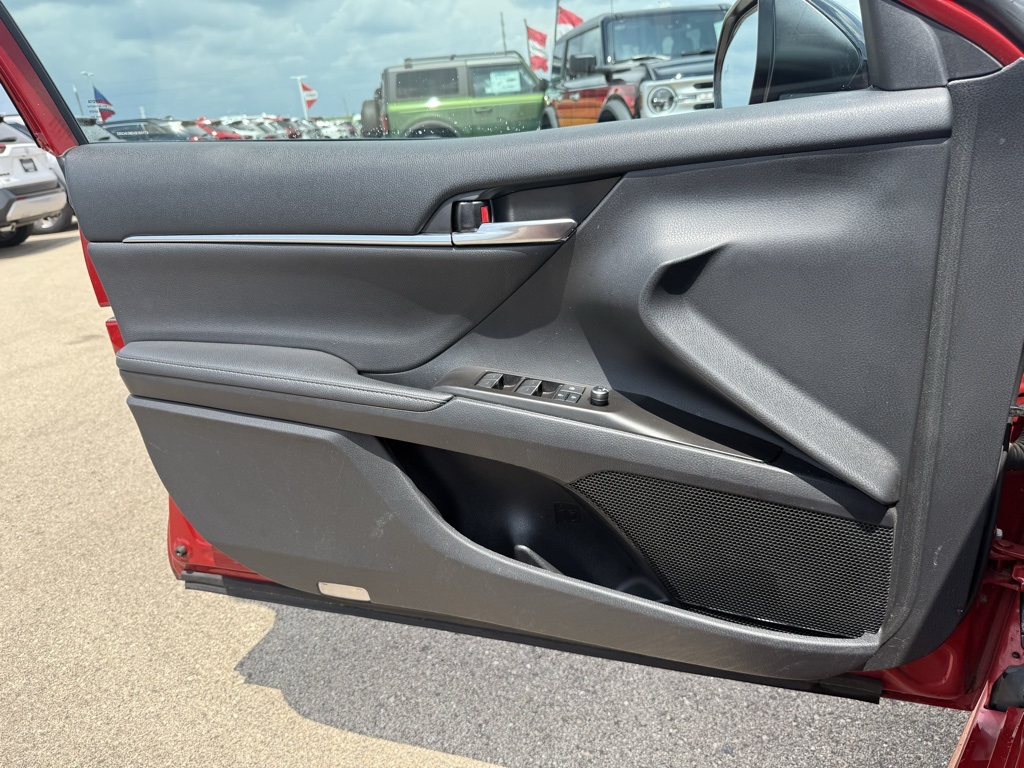2021 Toyota Camry XSE photo 48