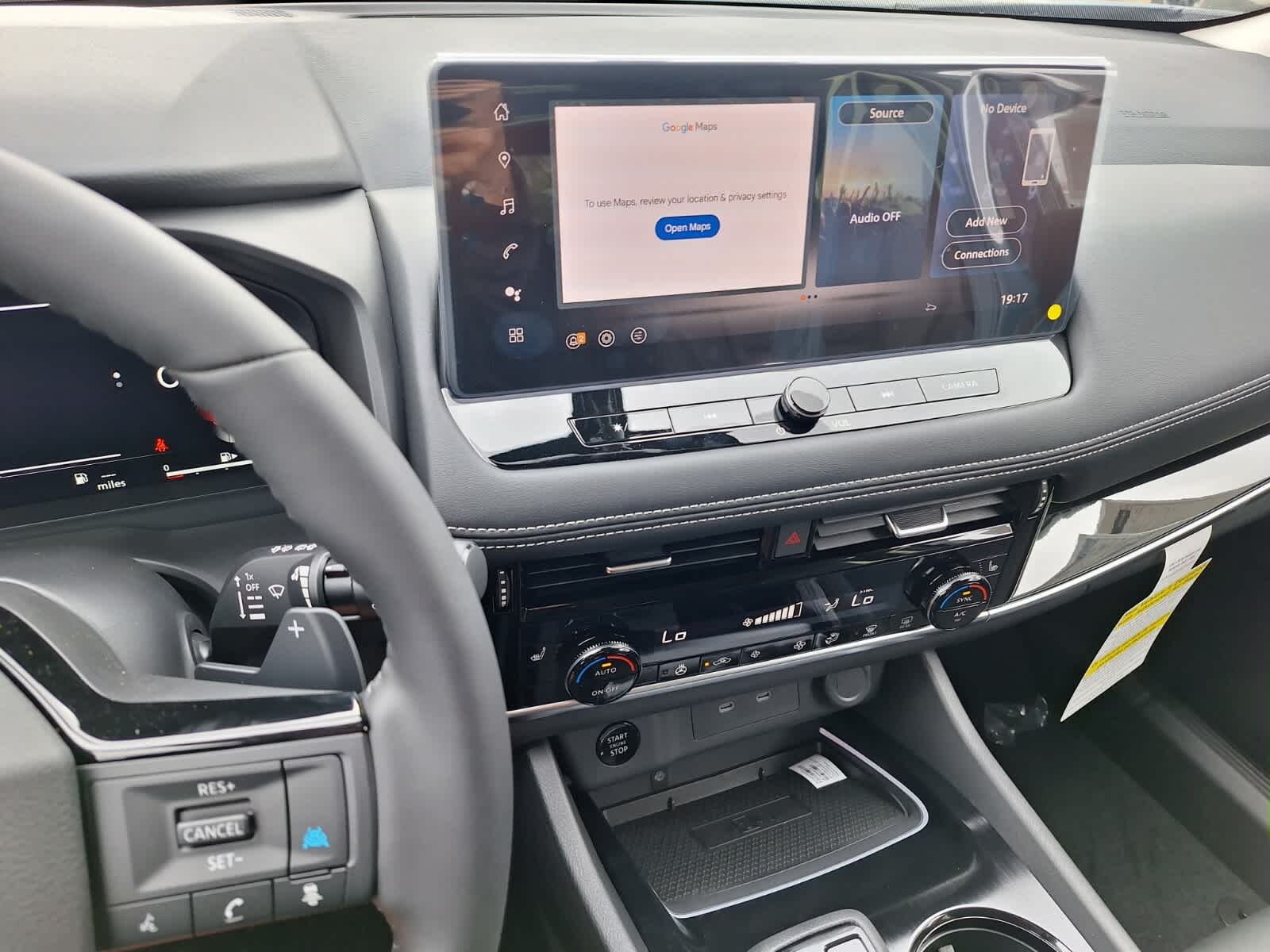 2025 Nissan Rogue SL photo 17