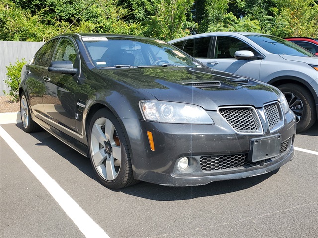 2009 Pontiac G8 GT photo 2