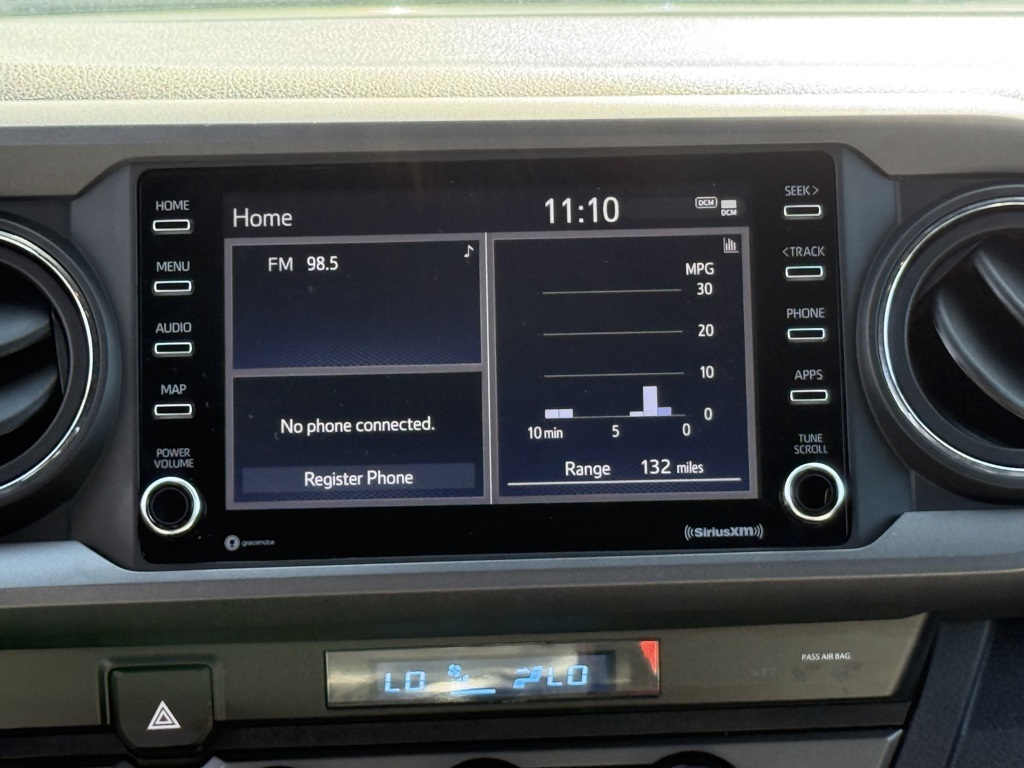 2022 Toyota Tacoma TRD Off-Road photo 28