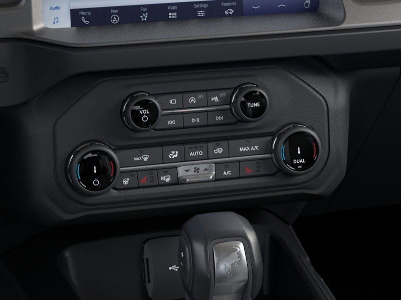 2025 Ford Bronco Outer Banks photo 16