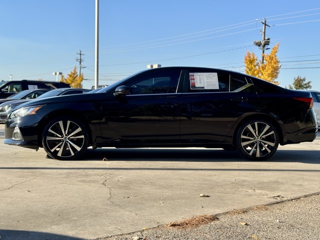 2021 Nissan Altima 2.5 SR photo 4