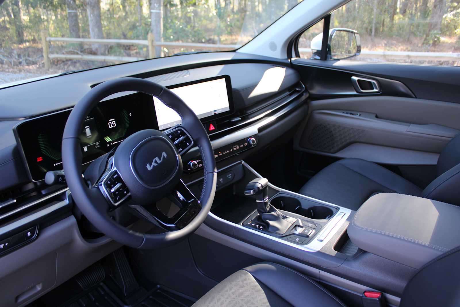 2026 Kia Carnival LXS photo 23
