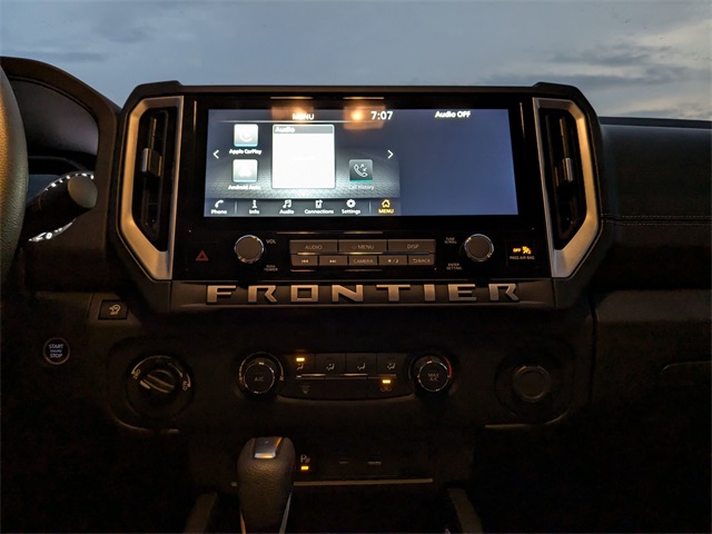 2025 Nissan Frontier SV photo 12