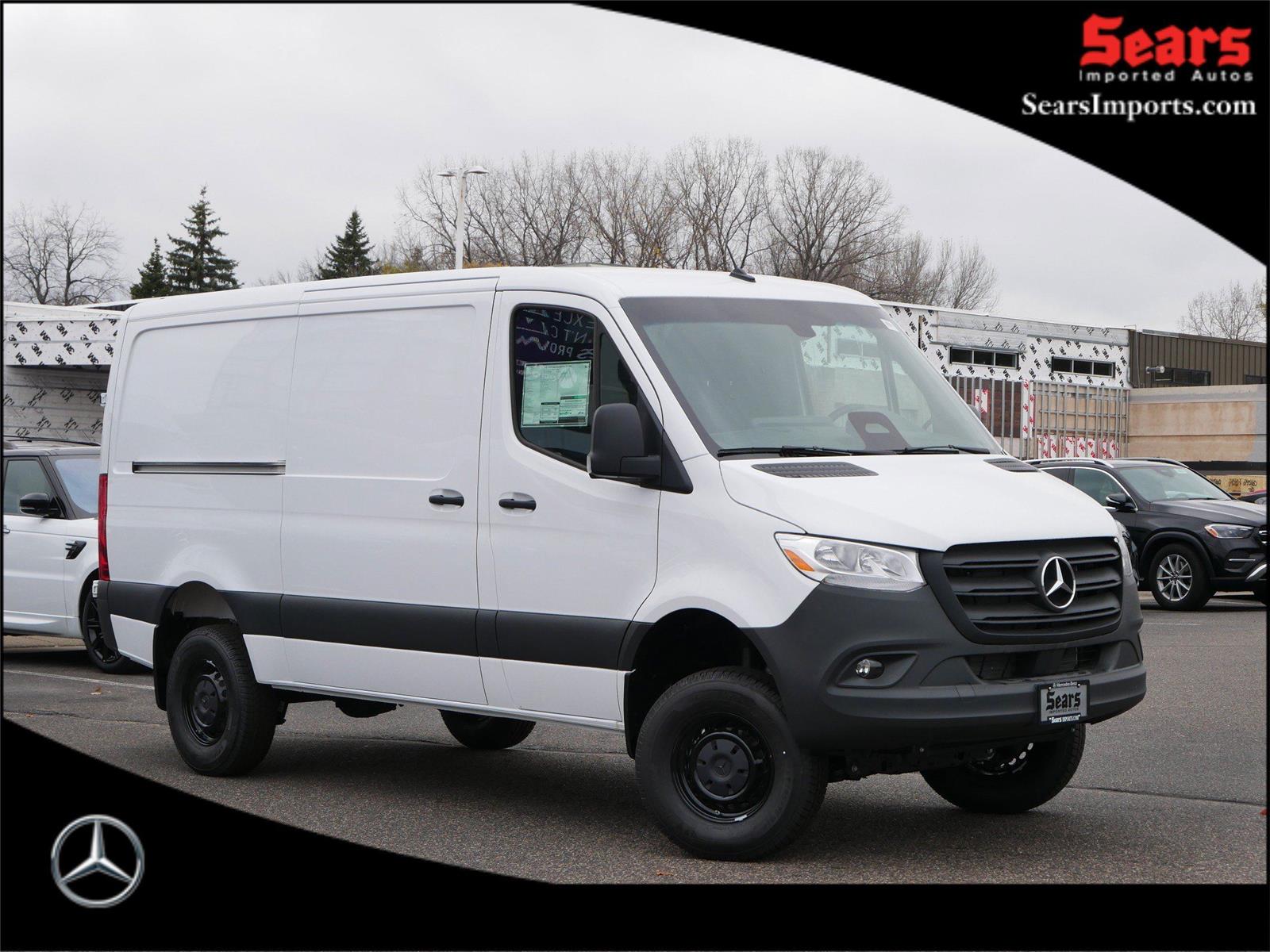 2025 Mercedes-Benz Sprinter Cargo Van Base's photo