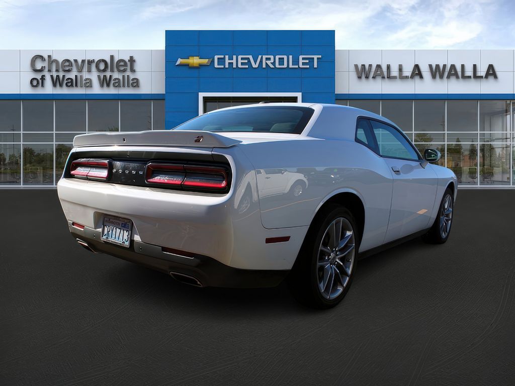 2022 Dodge Challenger GT photo 4