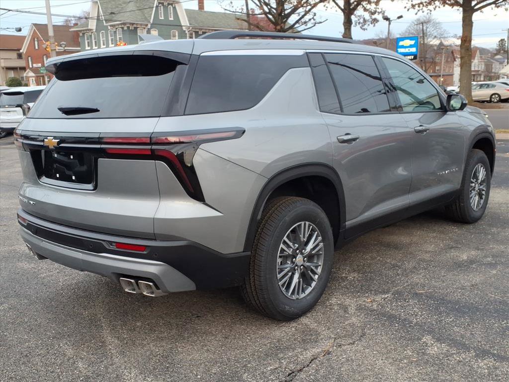 2026 Chevrolet Traverse photo 3