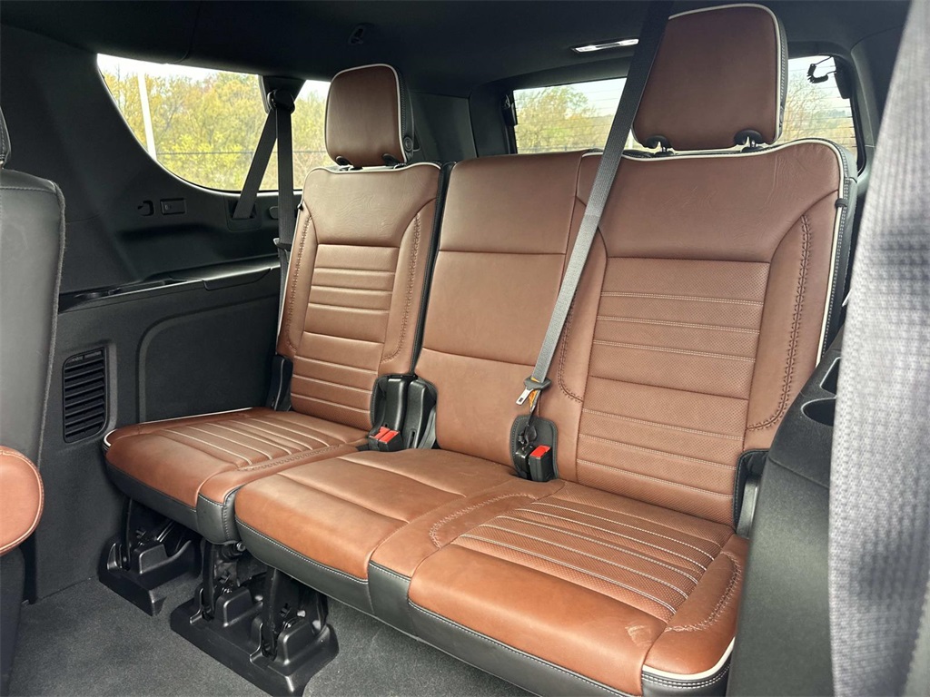 2024 Gmc Yukon XL Denali Ultimate photo 3