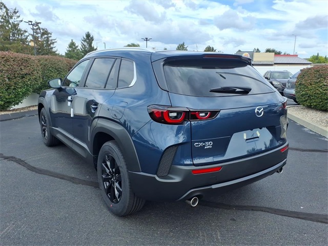 2025 Mazda CX-50 Select photo 3