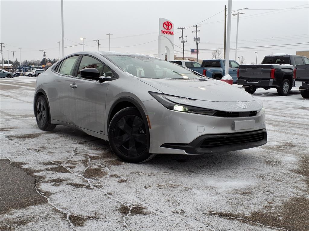 2026 Toyota Prius LE's photo