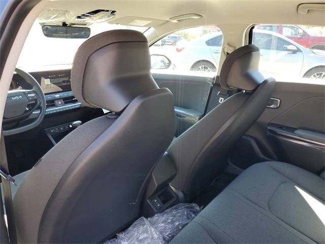 2025 Kia K4 LXS photo 23