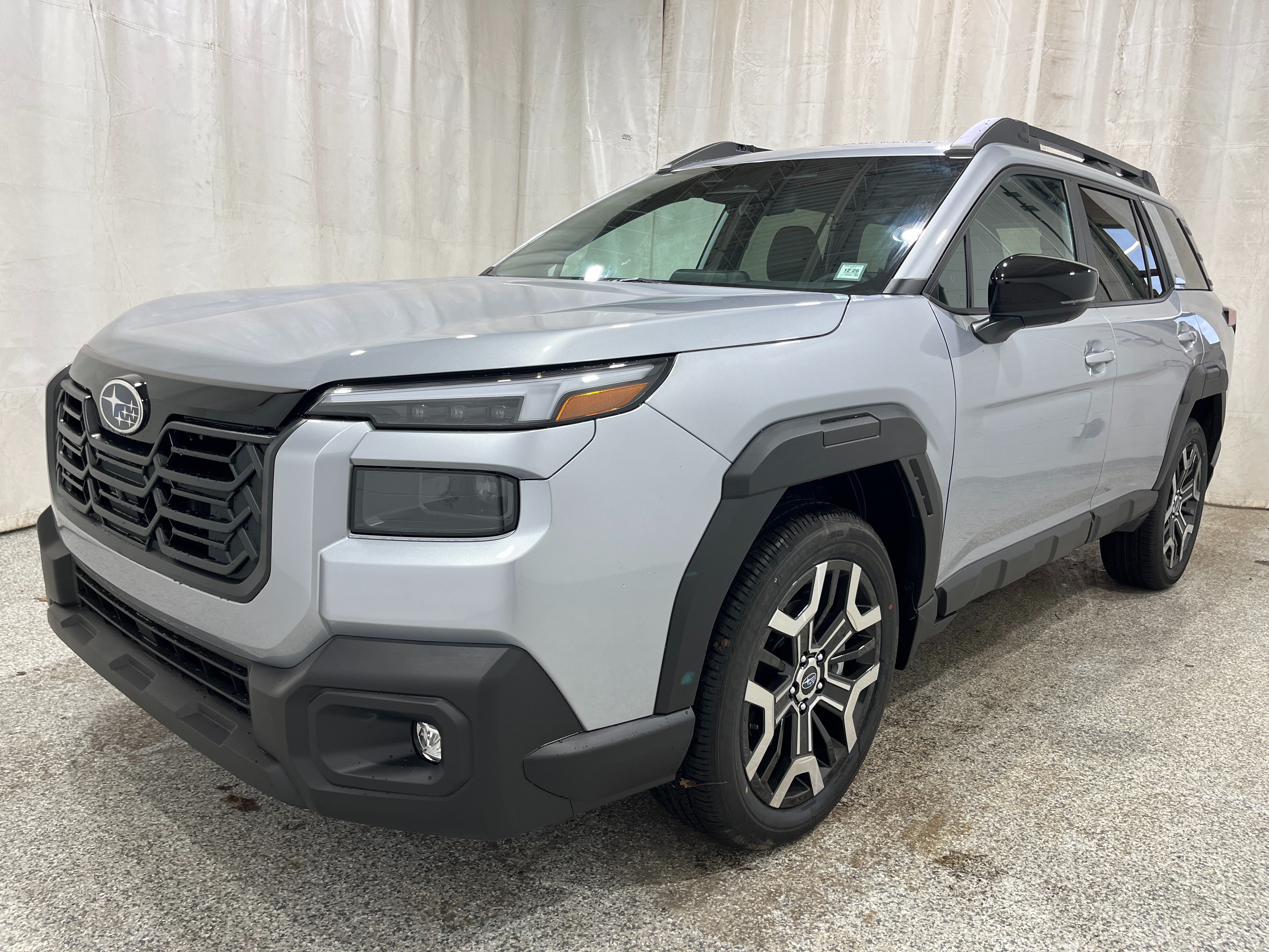 2026 Subaru Outback Touring's photo