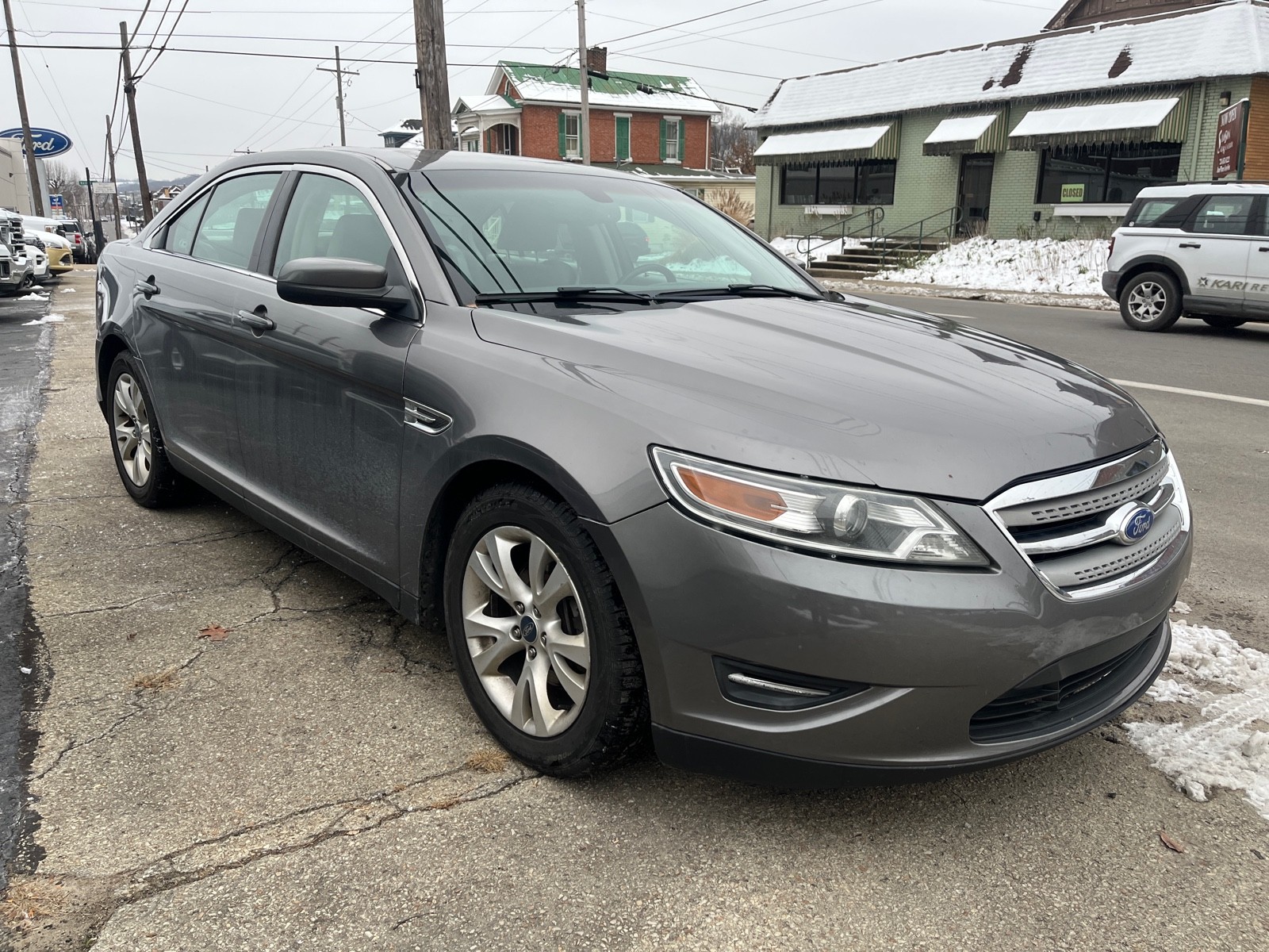 2012 Ford Taurus SEL's photo