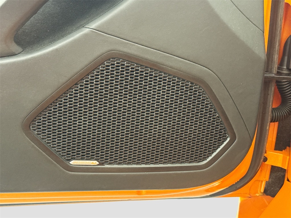 2020 Lamborghini Huracan Evo Spyder photo 18
