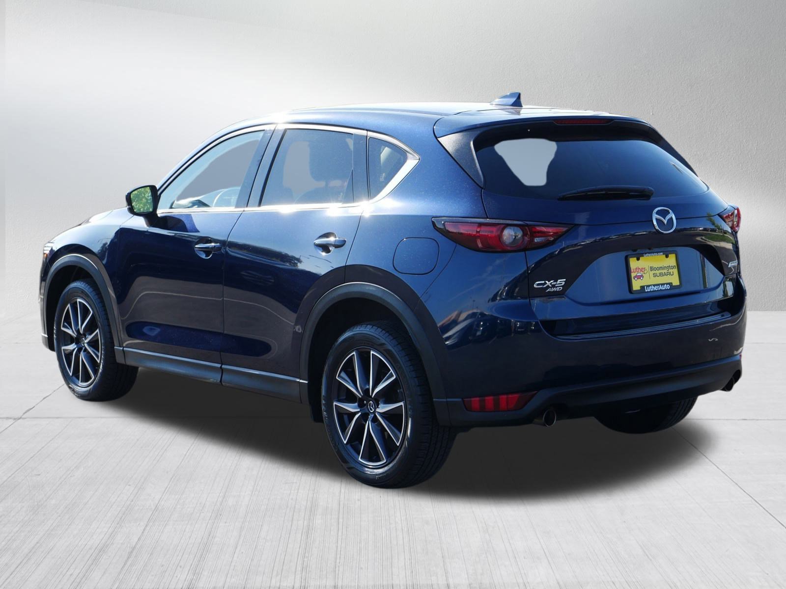 2017 Mazda CX-5 Grand Touring photo 3