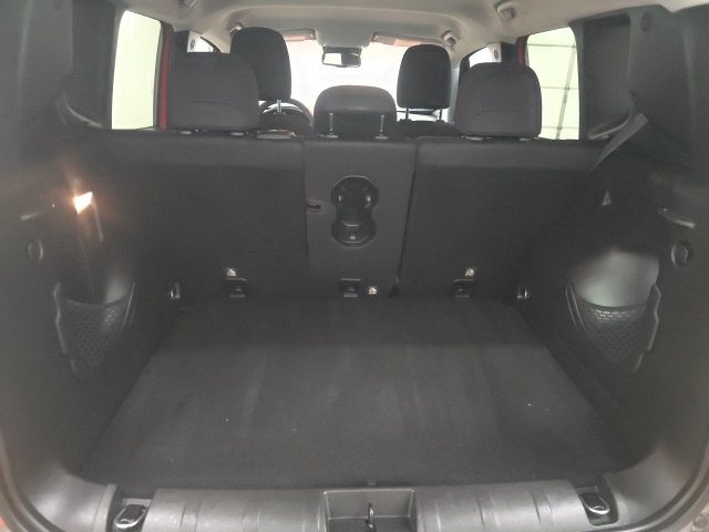 2019 Jeep Renegade Latitude North Edition photo 11