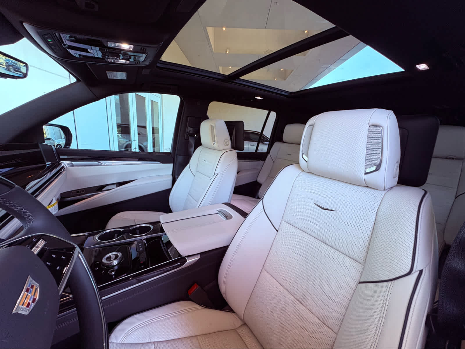 2025 Cadillac Escalade ESV Sport photo 17