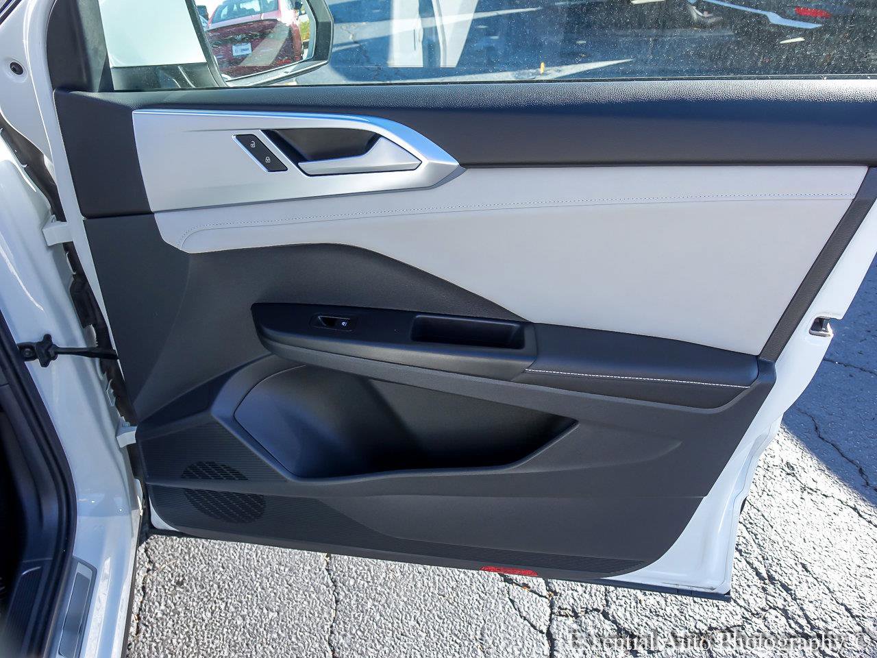 2025 VOLKSWAGEN TAOS - Image 22